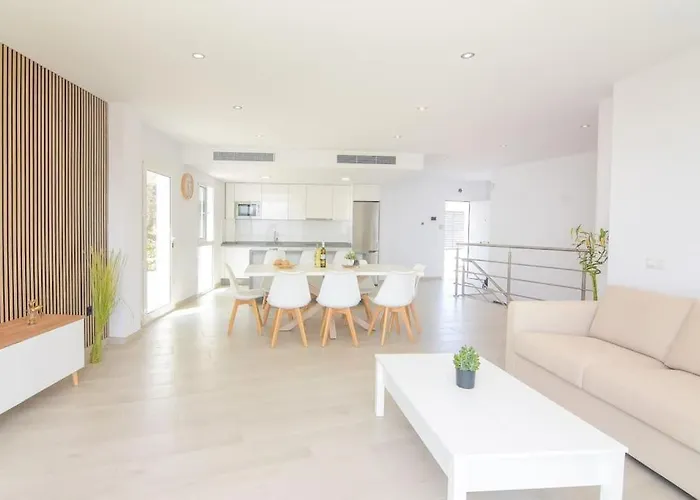 Gran Con Bonitas Vistas Villa Nerja