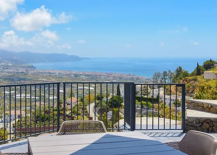 Gran Con Bonitas Vistas Nerja