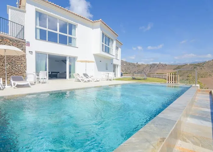 Gran Con Bonitas Vistas Villa Nerja