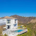 Gran Con Bonitas Vistas Villa