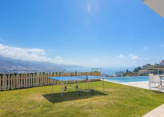 Gran Con Bonitas Vistas Nerja