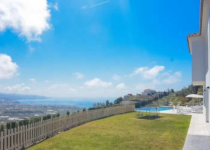 Gran Con Bonitas Vistas Villa *