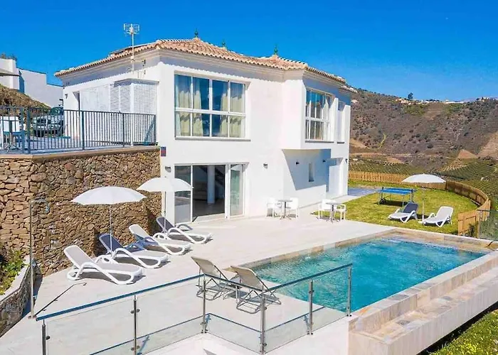 Villa Gran Con Bonitas Vistas Nerja