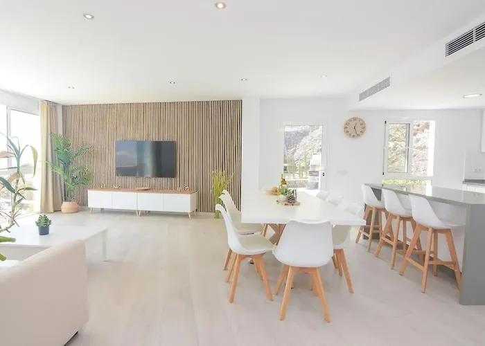 Gran Con Bonitas Vistas Villa